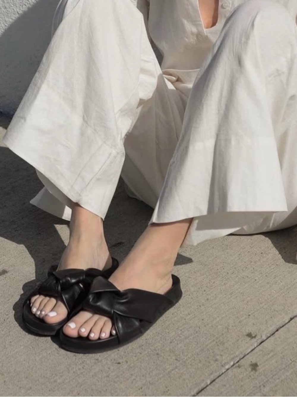 Jenni Kayne leather knot sandals, size 39